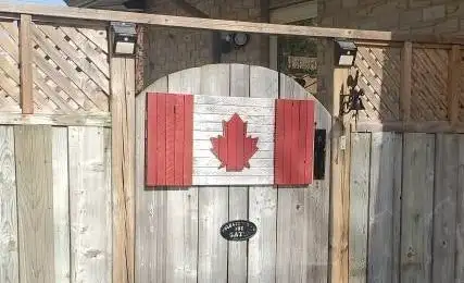 Large, Rustic, Handmade, Wooden Canadian Flags and Signs in Hobbies & Crafts in Peterborough - Image 5