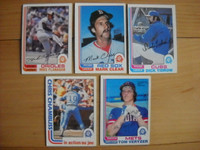 5 cartes de baseball de 1982