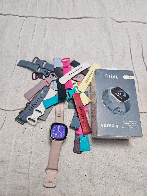 Fitbit versa 4 in General Electronics in Charlottetown - Image 2