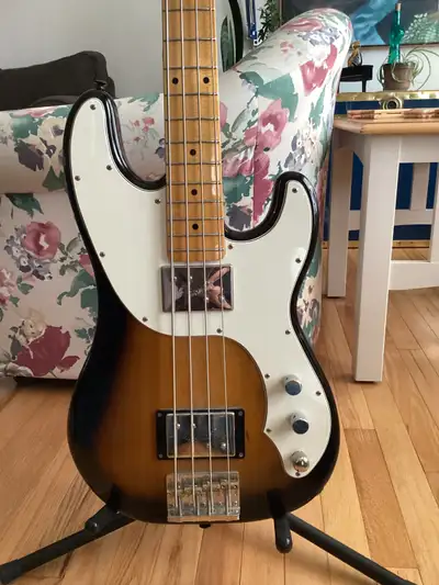 2012 Fender Modern Player Telecaster Precision Bass + HSC, View more