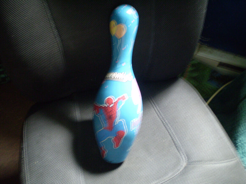 quille de bowling (spiderman) Jouets et jeux Laval/Rive Nord Kijiji