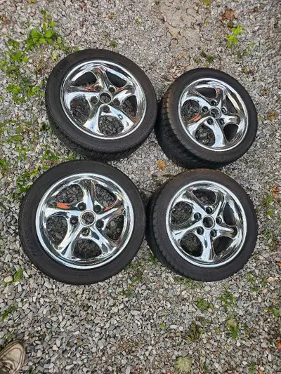 Used porsche wheels as pictured. Front tires lots of tread but old. Rear tires not much tread. Part...