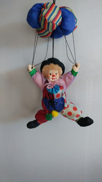 Clown à suspendre  pour décoration de chambre d'enfant.
