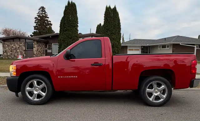 2008 Chevrolet Silverado 1500 – Regular Cab, Short Box