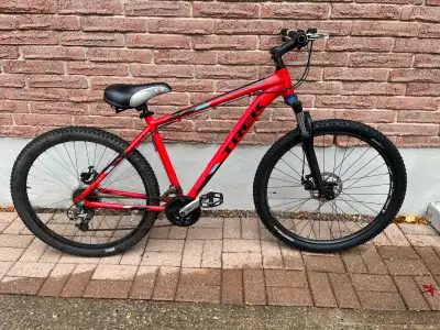 TREK Marlin 5 21-speed mountain bike for parts or repair, View more