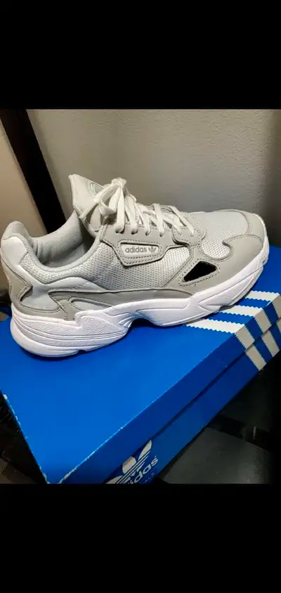 Sellingy brand new pair of adidas falcon size 7 women. Box included. Pick up in vaughan