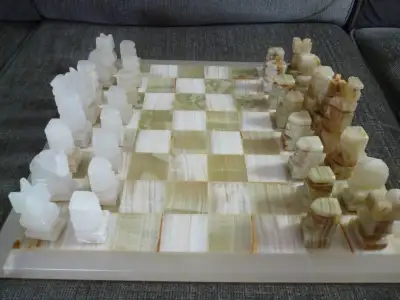 *Beautiful chess set that was made and purchased in Mexico *Aztec motif, hand-carved out of onyx *No...