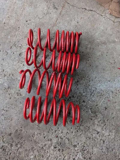 I have a set of shunk2 lowering coil springs for sale fits Acura CSX 2006 to 2011 & Honda civic 2006...