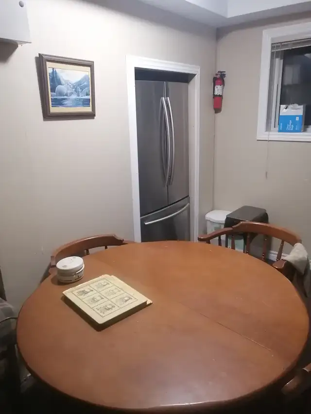 Beautiful furnished room for rent in Owen Sound. in Room Rentals & Roommates in Owen Sound - Image 10