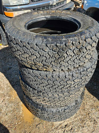 275 70r18 E rated general grabber tires with only 4000kms 