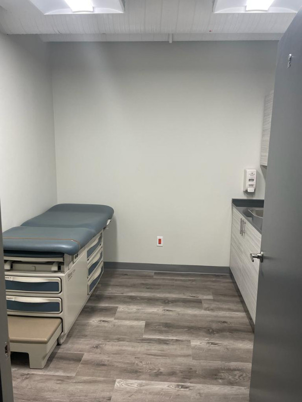 Medical Clinic Rooms for Rent in Commercial & Office Space for Rent in Edmonton - Image 2