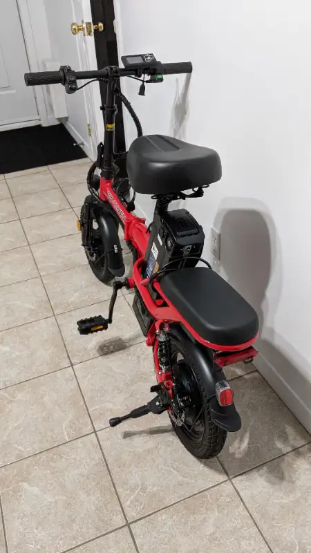 PETIT VÉLO ÉLECTRIQUE 400W, MOTEUR 48V. BATTERIE 25Ah, ROUES 14" in eBike in Drummondville - Image 4