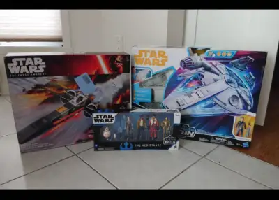 Ensemble de figurines et véhicule de Star Wars Format 3.75 pouces X Wing (vaisseau de Poe Dameron) F...