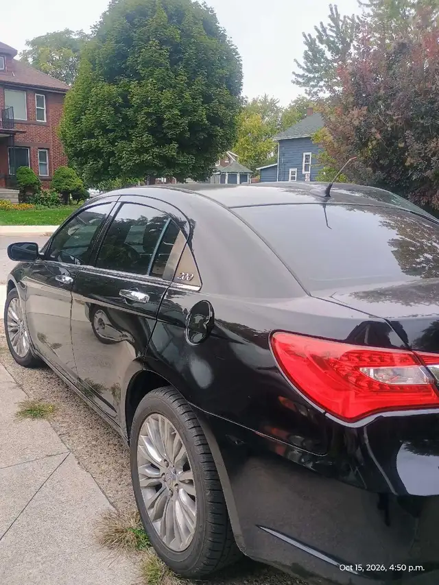 200 Chrysler 595517994771435521