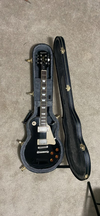 Epiphone Les Paul standard with Case and Amp