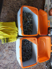 BOTH CONTAINERS 1" 1/2  NAILS , 1 " ROOFING NAILS & APRON $5