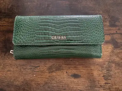 Guess Wallet , View more