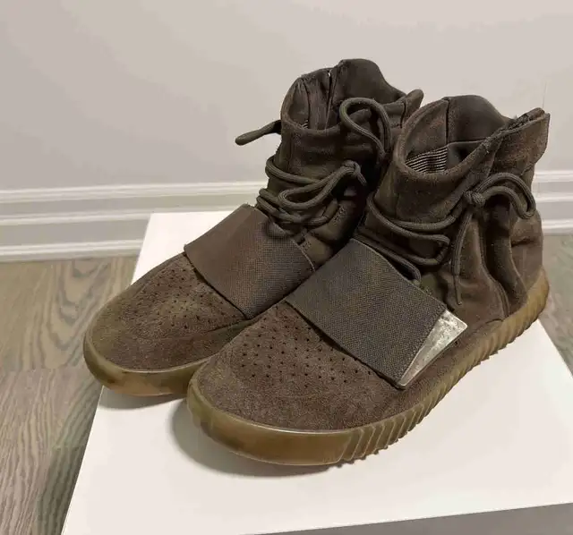 Adidas Yeezy boost 750 size 11 in Men's Shoes in Markham / York Region - Image 2