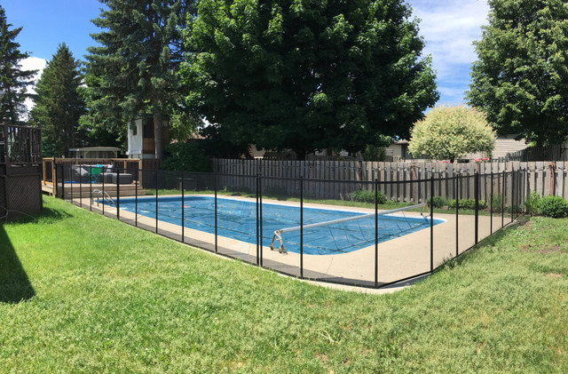 Removable pool safety fence in Decks & Fences in Oshawa / Durham Region - Image 4