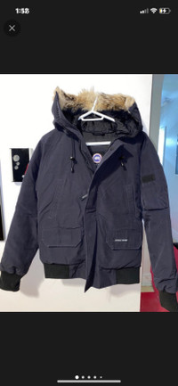 Women’s Canada Goose Winter Coat size XS 