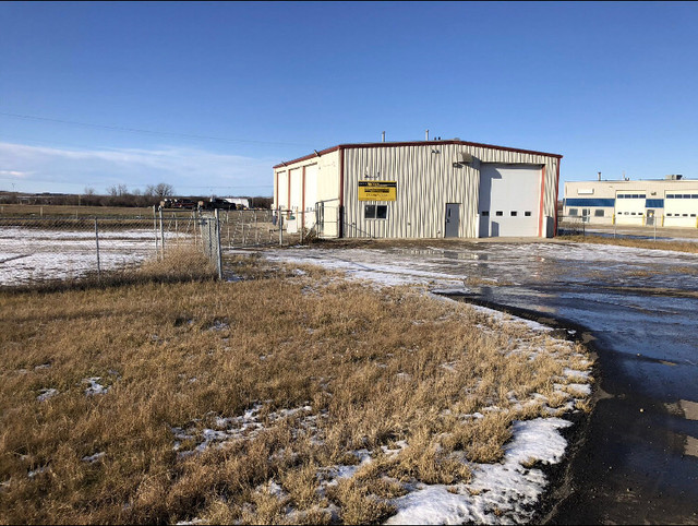 Shop and yard for lease - Clairmont, AB in Commercial & Office Space for Rent in Grande Prairie - Image 2