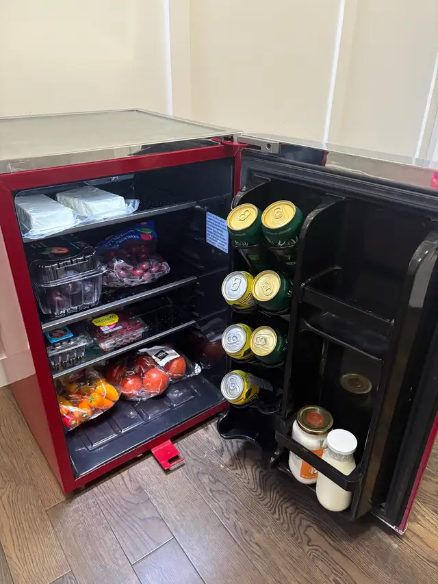 Mini fridge in Refrigerators in London - Image 5