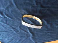 Stunning 10K Yellow & White Gold Diamond Set Bangle Bracelet