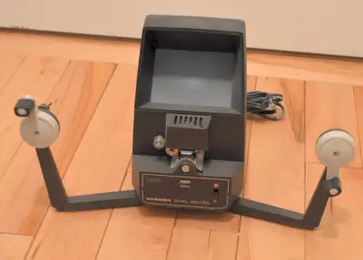 HANIMEX DUAL 8 MOVIE EDITOR model E400 __ Comes with original box __ Made in Japan __ __ Unit lights...