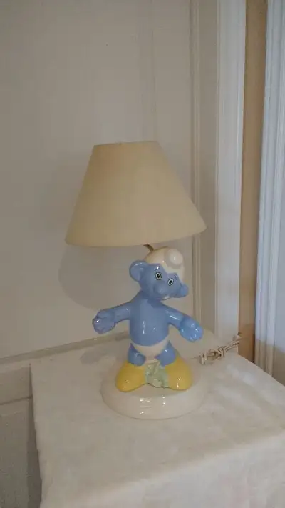 vintage smurf lamp, excellent condition, working well, for collectors, or childs bedroom, check out...