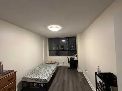 Looking for 2 people to share a room Move-in Date: February 1, 2026 Viewing starts November 30th 202...