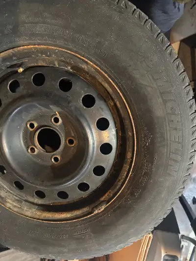 Michelin winter tire 235/70R16 for sale