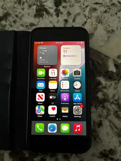 iPhone SE 2nd generation Updated to iOS 26.0