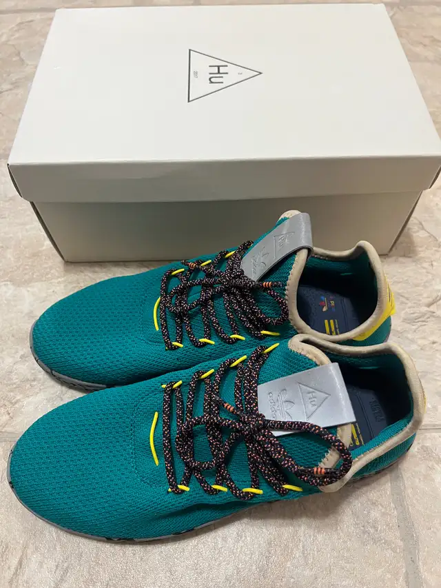 ADIDAS PW TENNIS HU #CQ1872 Size 9 Men’s Shoes Pharrell Williams in Men's Shoes in St. Catharines - Image 4