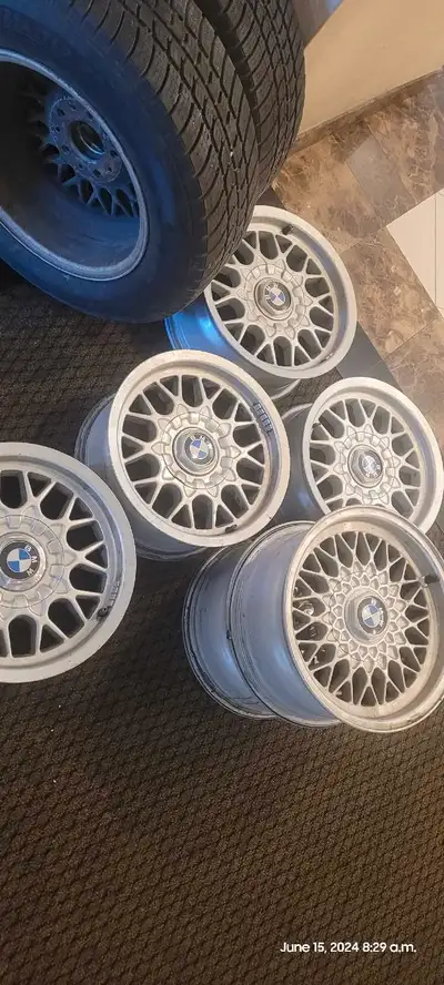 Very hard to find a full set, especially in this condition and with centre caps BBS 15 inch wheels I...