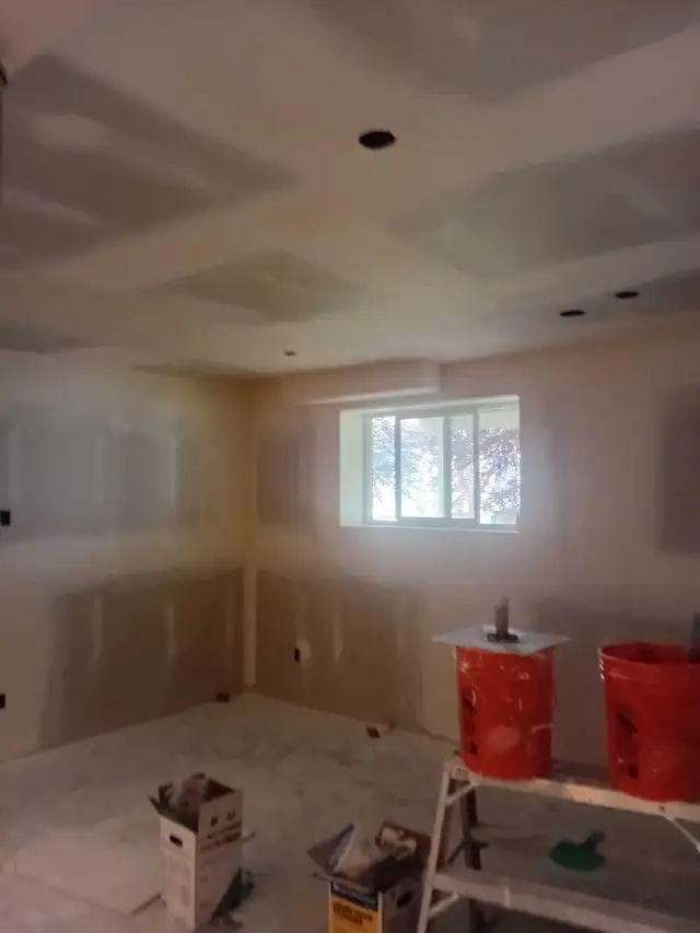 DRYWALL MUD & TAPE