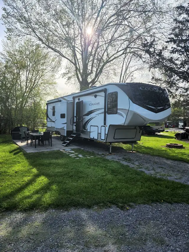 2022 Keystone Cougar 364BHL in RVs & Motorhomes in Kingston - Image 3