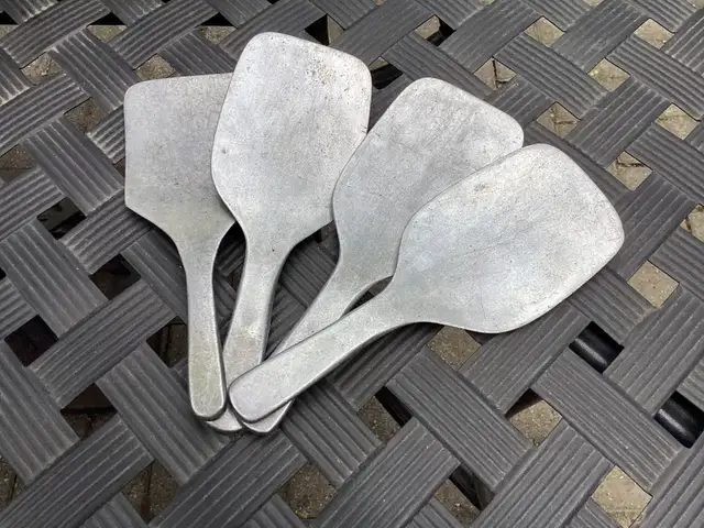 Vintage Aluminum Meat Paddles in Industrial Kitchen Supplies in City of Toronto - Image 3