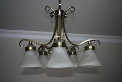 Chandelier couleur brass antique/ Antique brass color Chandeleir, View more