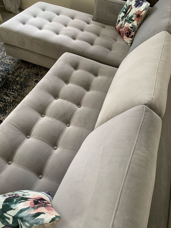 High quality, Like New Condo Size Sectional Sofa in Couches & Futons in Parksville / Qualicum Beach - Image 2