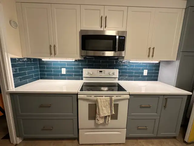 Backsplash installation 589175801628610561