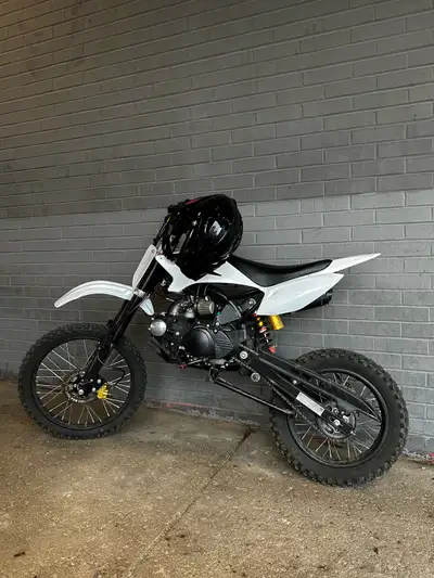 Great dirtbike, too small for me. No problems, clutch cable replaced, 60-70 km top speed, perfect fo...