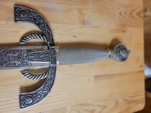 ÉPÉES TOLEDO Médiévall Made in Spain / Open to trade in Home Décor & Accents in Gatineau - Image 5