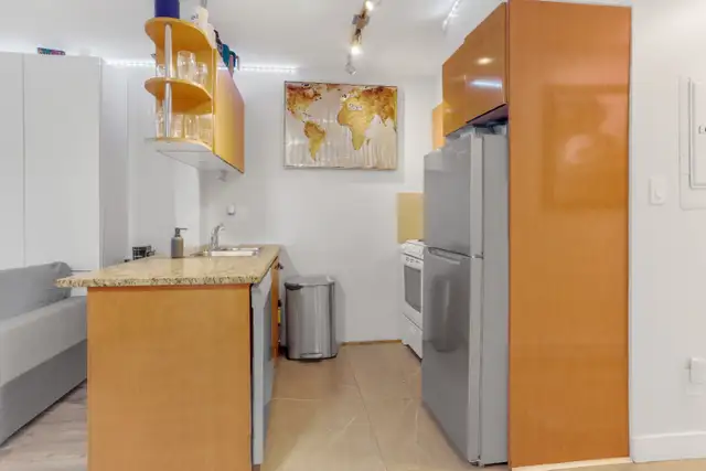 Furnished Downtown Studio - Utilities + WiFi Incl - Pool & Gym in Long Term Rentals in Vancouver - Image 12