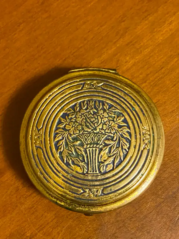 Vintage Pompeian Bloom Compact Cosmetics Case Rouge Makeup Tin in Arts & Collectibles in Oshawa / Durham Region - Image 2