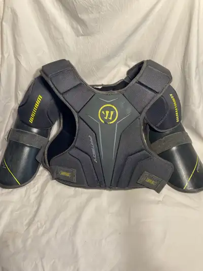 Size tag has been removed but I would say it is an adult medium If you can see the listing, it’s ava...