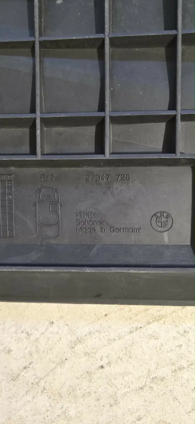 OEM Genuine  BMW X5 X6 All Weather  Rubber Floor Mats Set in Other Parts & Accessories in Windsor Region - Image 6