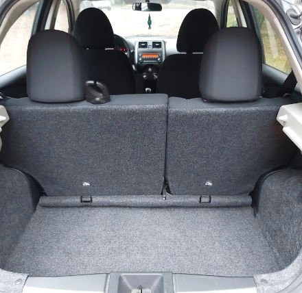 2016 Nissan Micro S Hatchback in Cars & Trucks in City of Toronto - Image 4