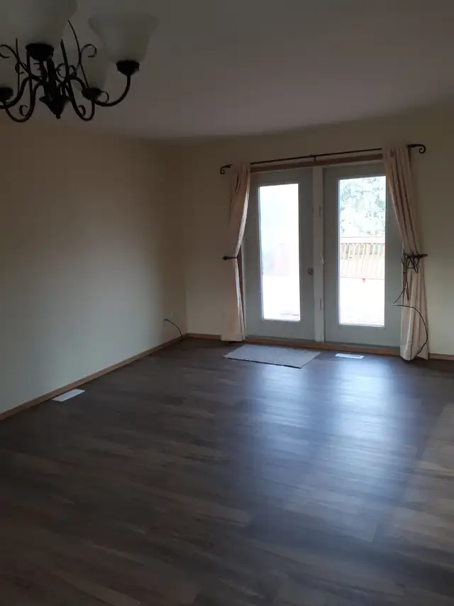 1 Bedroom Suite in Long Term Rentals in Winnipeg - Image 2