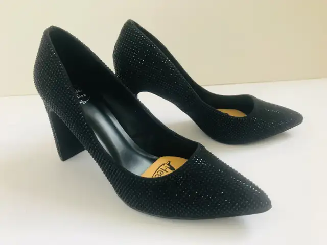Black High Heels Sparking Shoes Women Pointed-toes Pump in Women's - Shoes in City of Toronto - Image 11