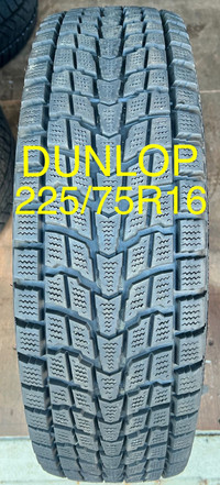 1 x 225/75R16 Dunlop Winter (1 Tire) 